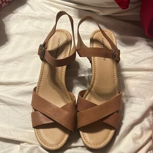 NWOT Lucky Brand Sandals